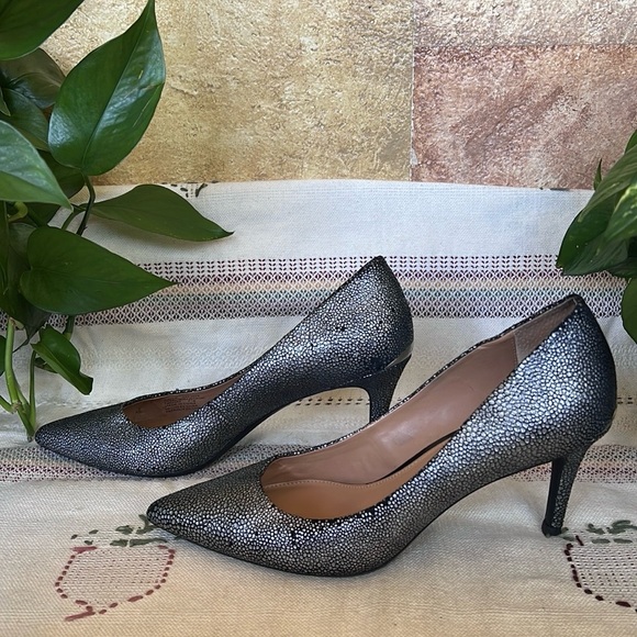Calvin Klein Women’s Gayle Pebble Metallic Grey Pointy Toe Slip-On Pump Heels - Picture 6 of 16
